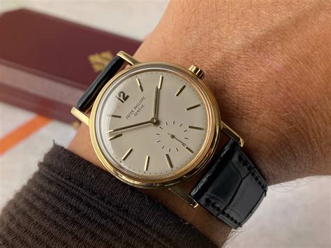 patek philippe calatrava mens|patek philippe calatrava vintage gold.